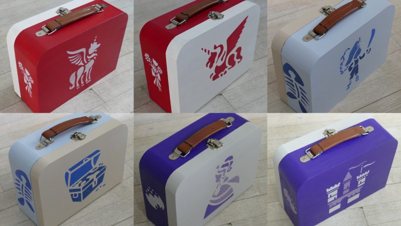 Valise en Bois et Pochoir